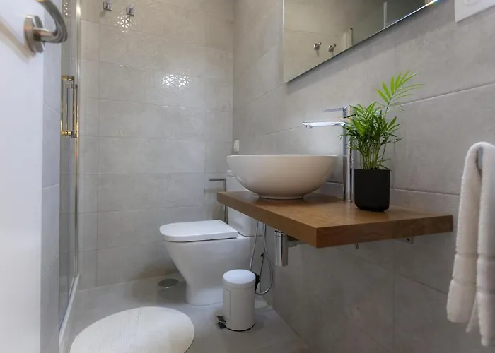 Rd Aparcamiento Incluido Triana Luminoso Comodo 2bd 2bth *