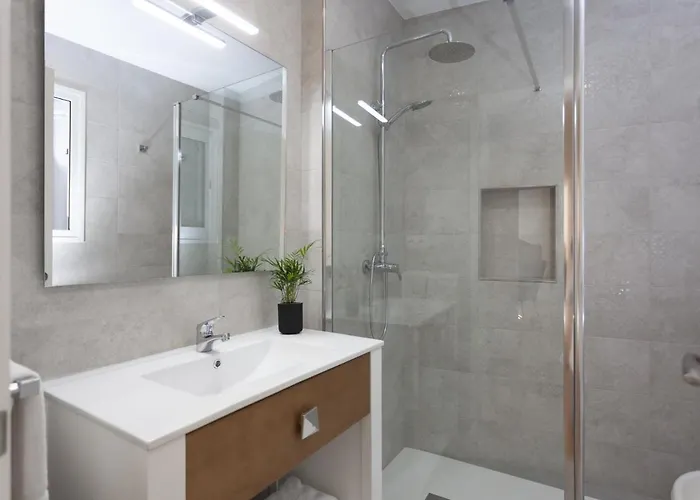 Rd Aparcamiento Incluido Triana Luminoso Comodo 2bd 2bth