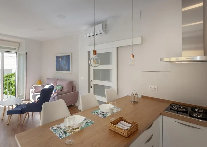 Rd Aparcamiento Incluido Triana Luminoso Comodo 2bd 2bth *